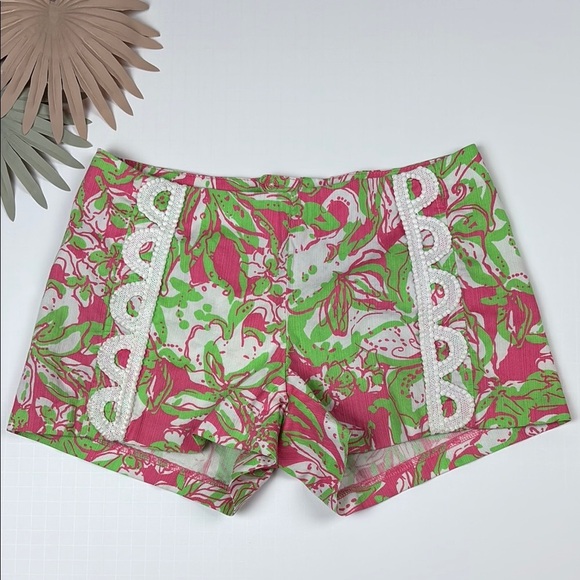 Lilly Pulitzer Pink and Green Lacy Shorts - Size 0 - Picture 1 of 6